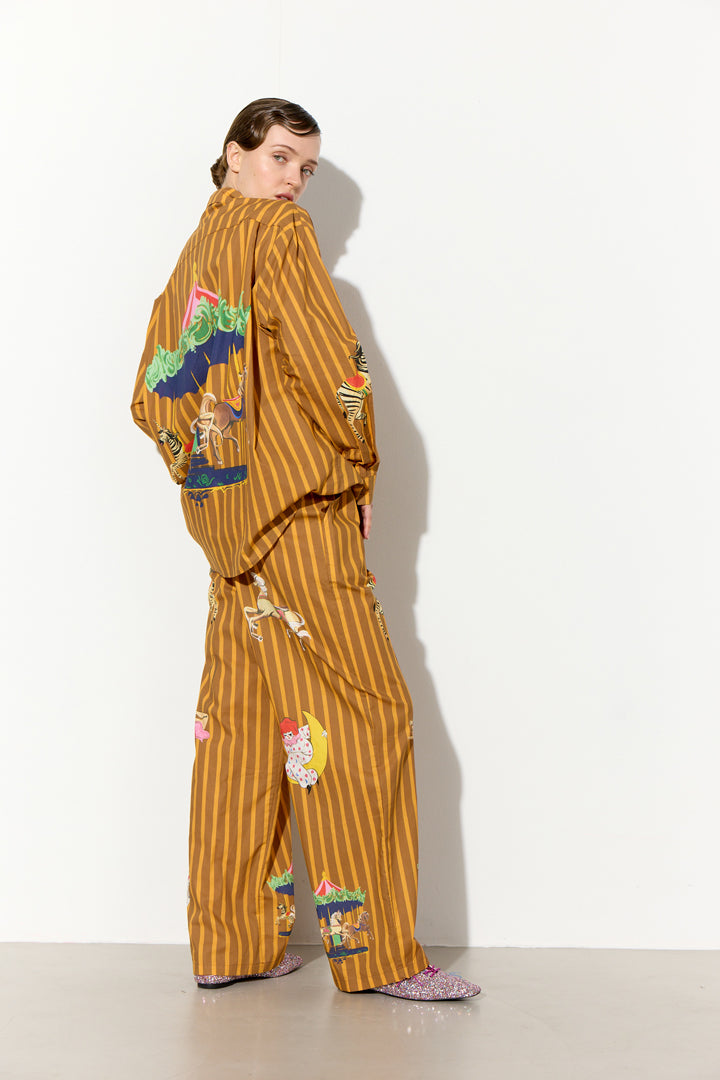 HUNKØN Cosmia Shirt Shirts Caramel Showstopper Art Print