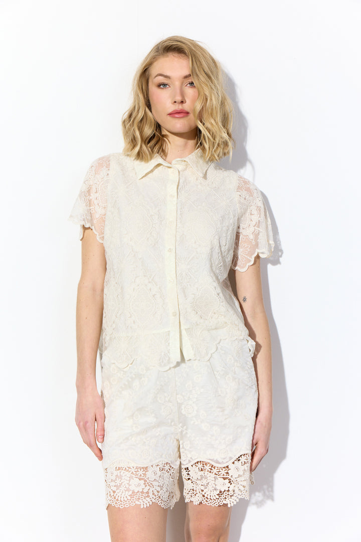 HUNKØN Lulu Short Lace Shirt Shirts Cream Lace