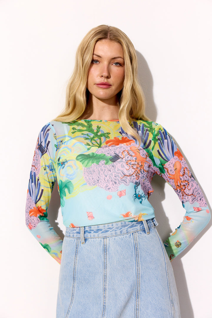 HUNKØN Marina Mesh Blouse Blouses Ocean Life Art Print