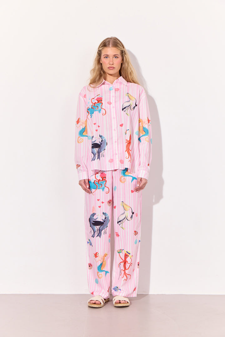 HUNKØN Nessie Shirt Shirts Pink Ocean Art Print