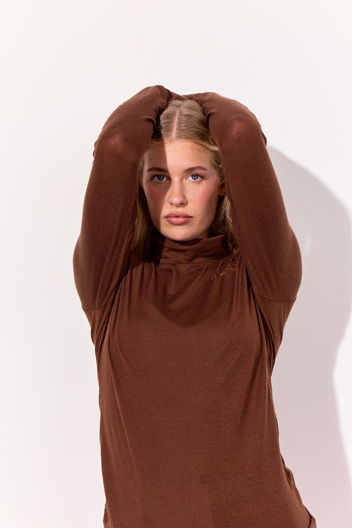 HUNKØN Rebekka Turtleneck Blouses Brown