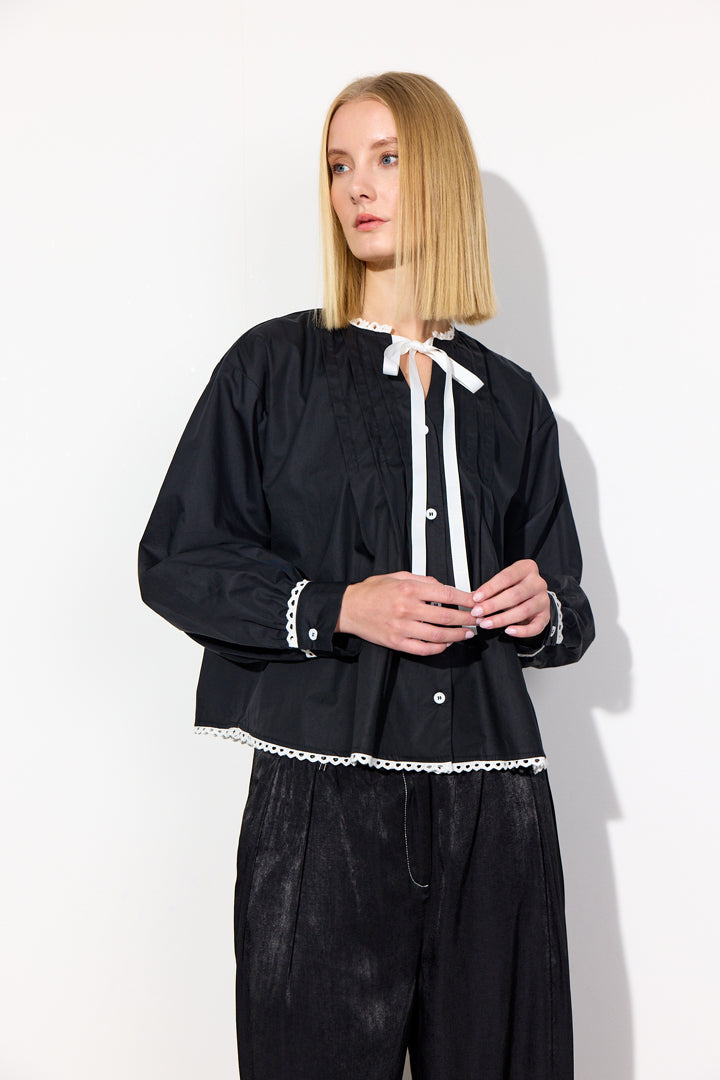 HUNKØN Britt Shirt Shirts Black
