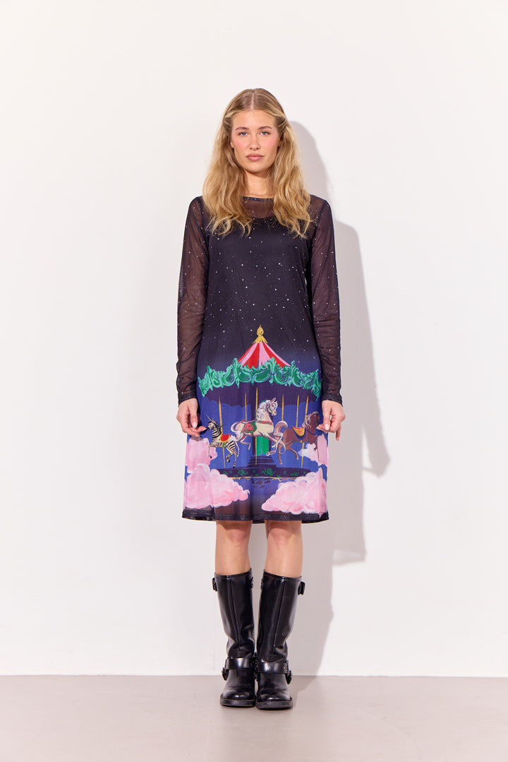 HUNKØN Calista Mesh Dress Dresses Dream Fairground Art Print