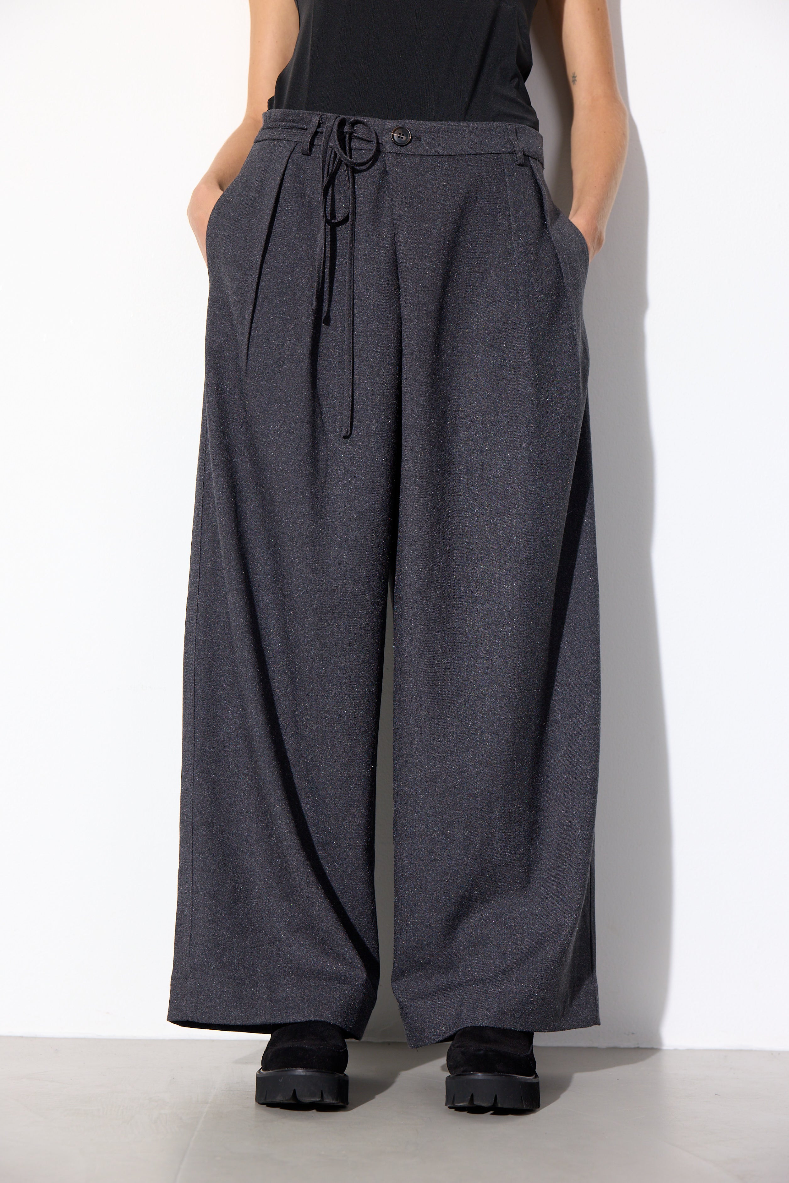 HUNKØN Emiko Trousers Trousers Grey
