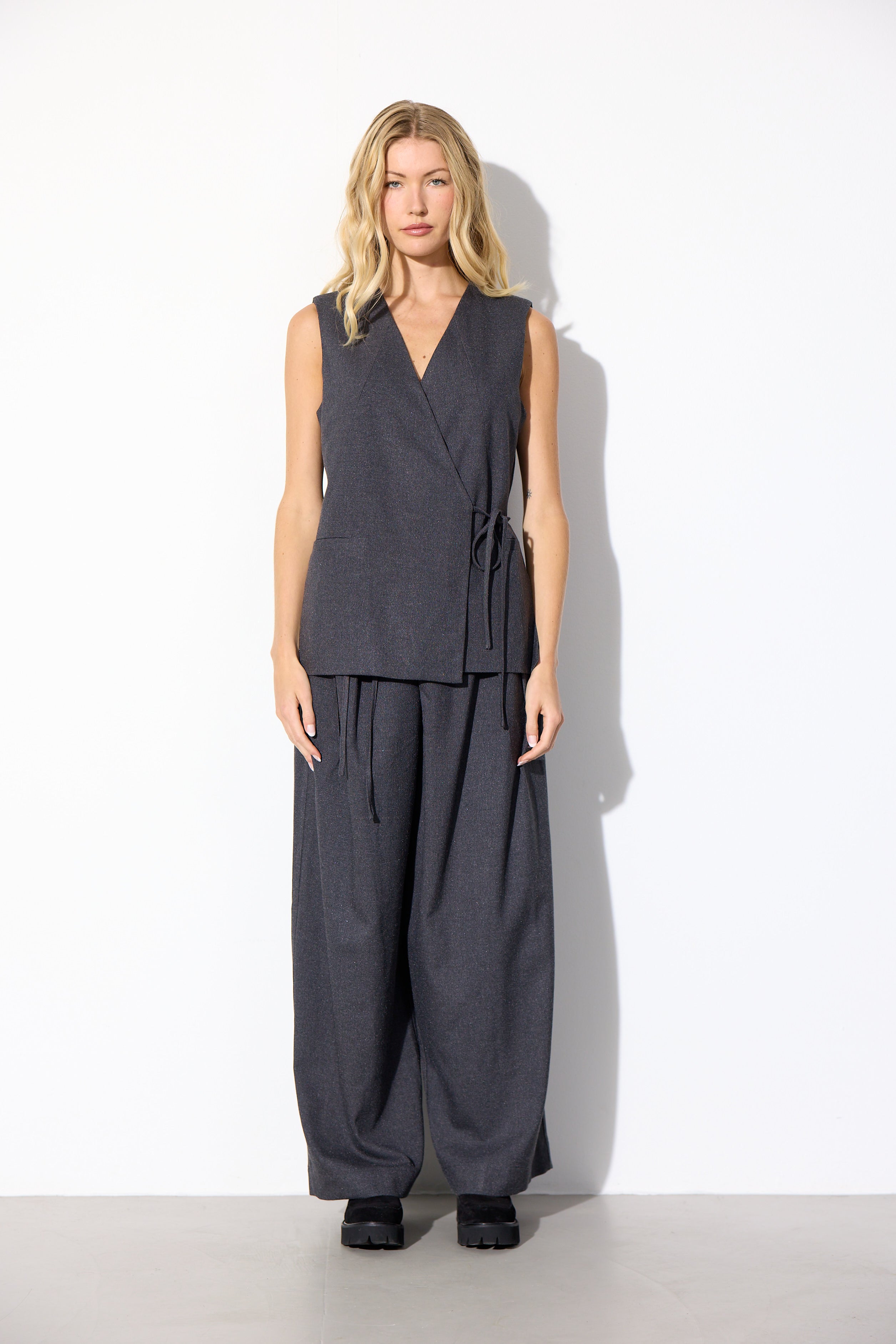 HUNKØN Emiko Trousers Trousers Grey
