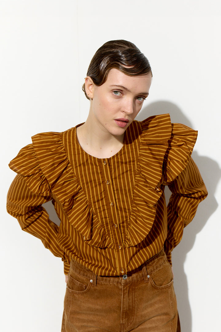 HUNKØN Lucinda Ruffle Shirt Shirts Caramel Striped