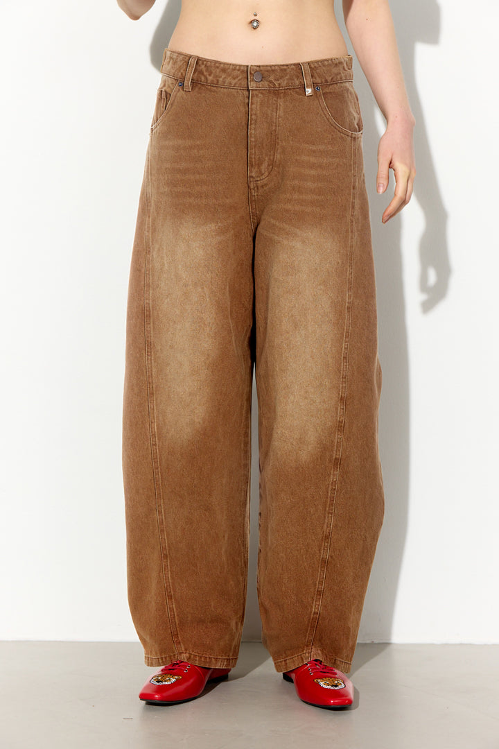 HUNKØN Renata Barrel Jeans Trousers Brown