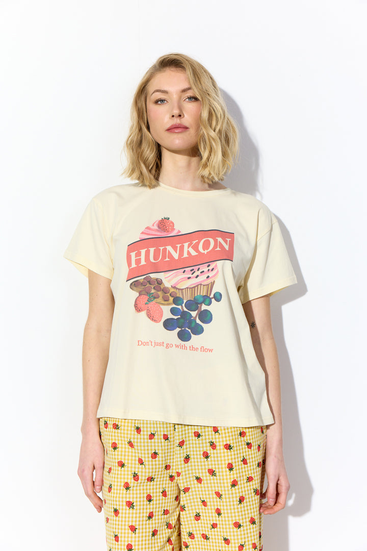 HUNKØN Sweet treat T-shirt T-shirts Light Yellow